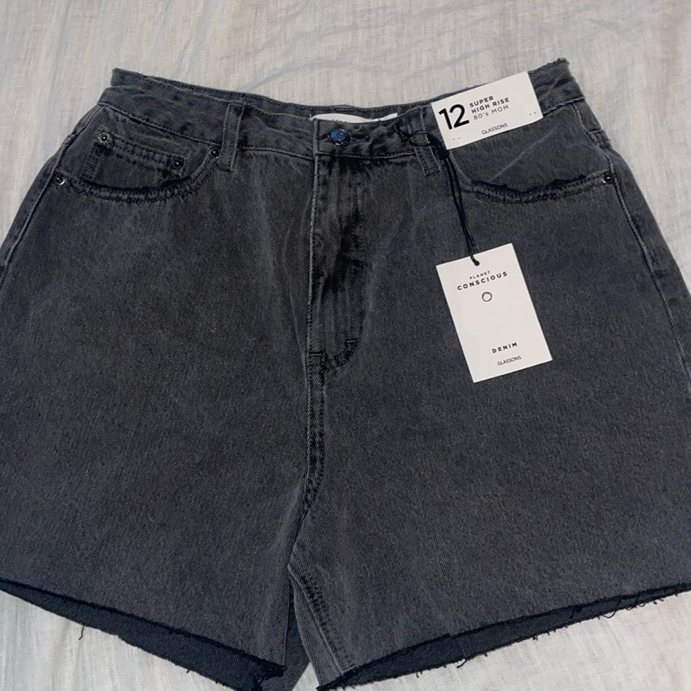 GLASSONS Super High Rise 80’s Mom Shorts *NWT